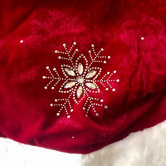 Kurt S Adler 48” holiday tree skirt - Picture 2 of 5